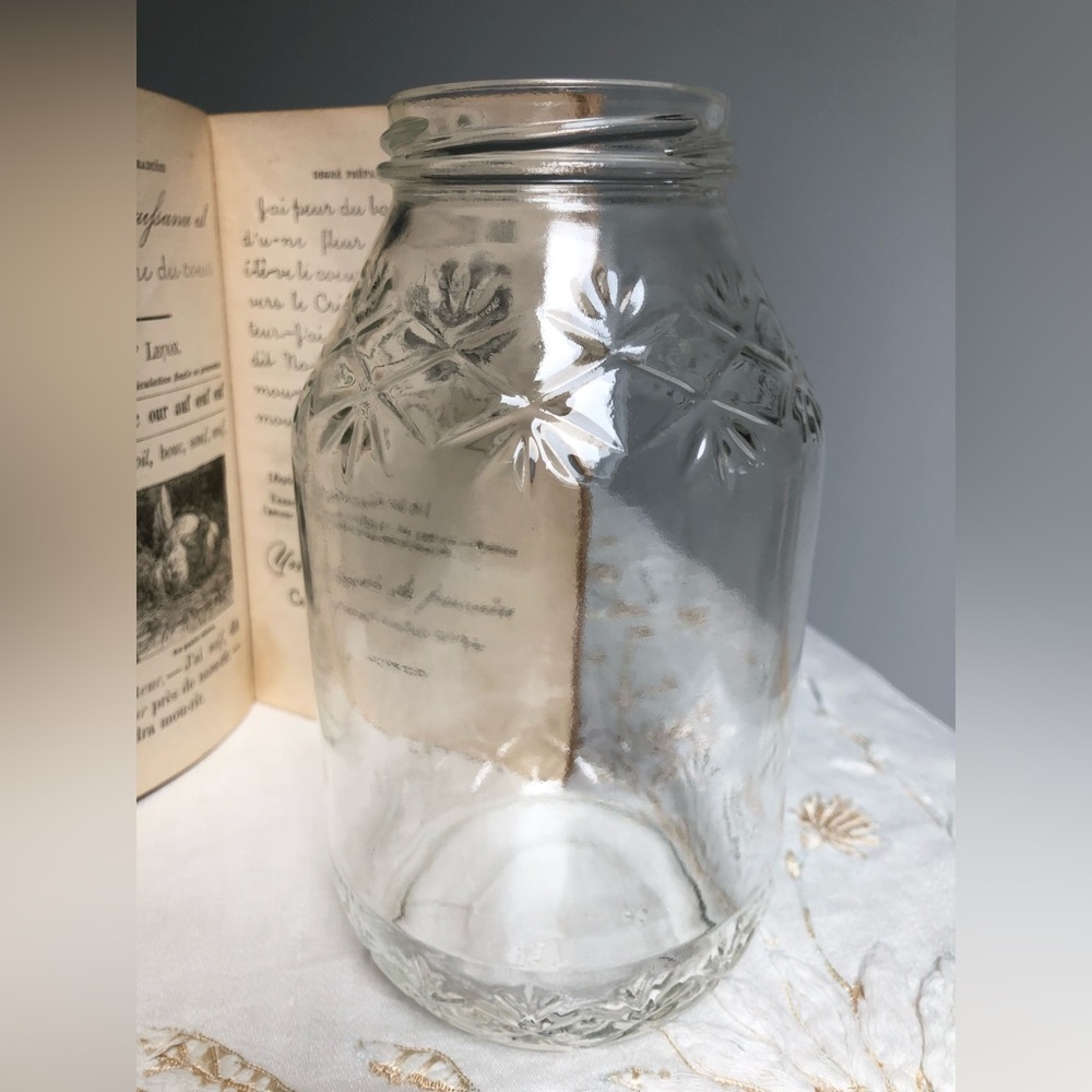 Vintage Star Design Glass Jar